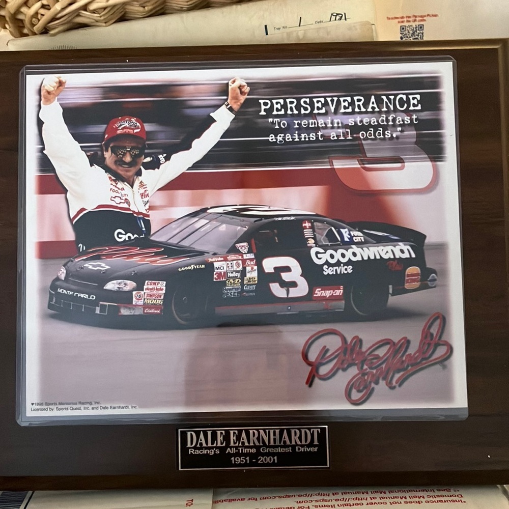 Dale Earnhardt plaque